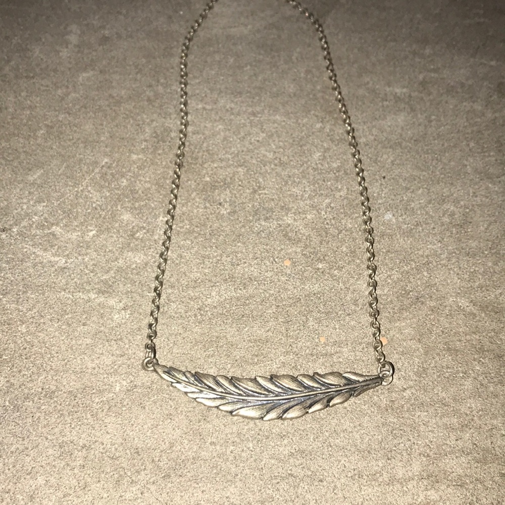Feather necklace - Picture 2 of 2